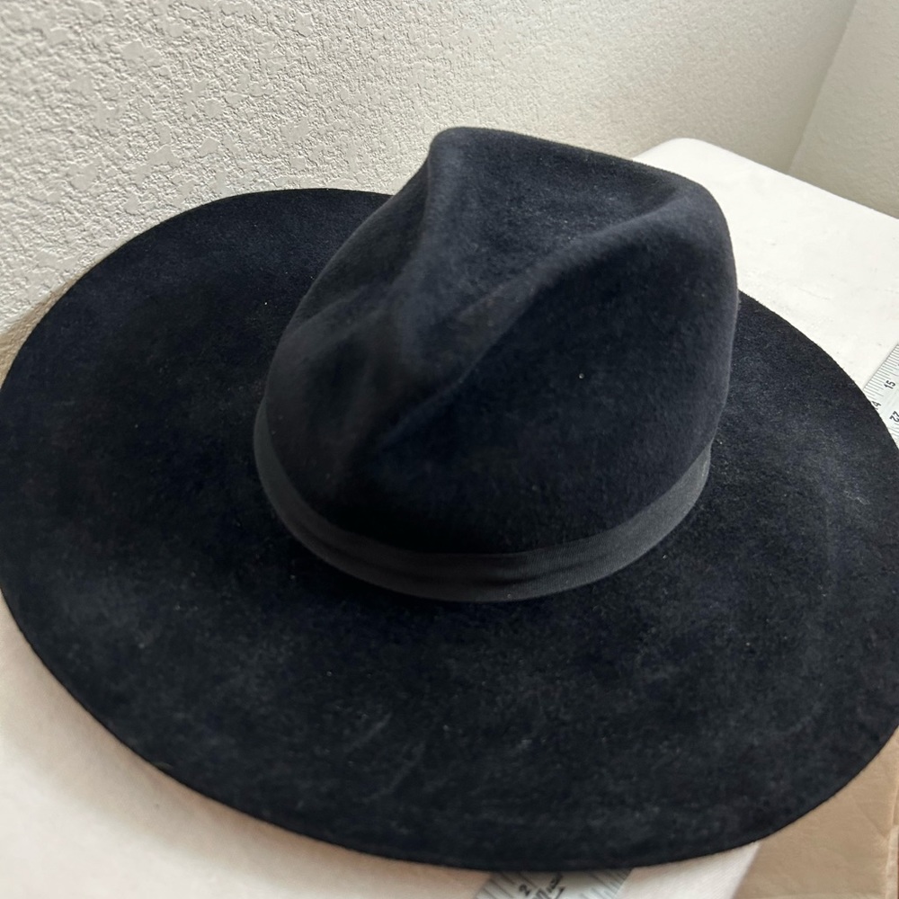 Hat Attack Elegant Black Felt Hat